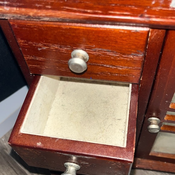 Jewelry box - Picture 10 of 11